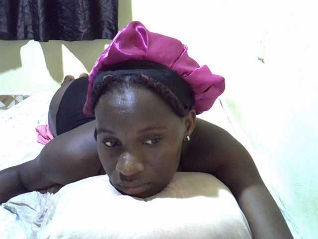 sexxy-maya1 live cam on BongaCams