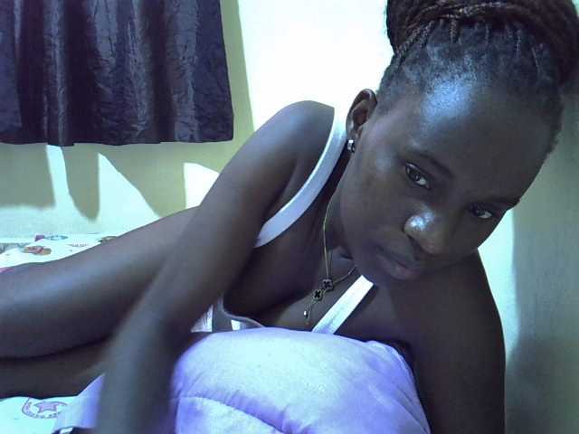 sexxy-maya1 live cam on BongaCams