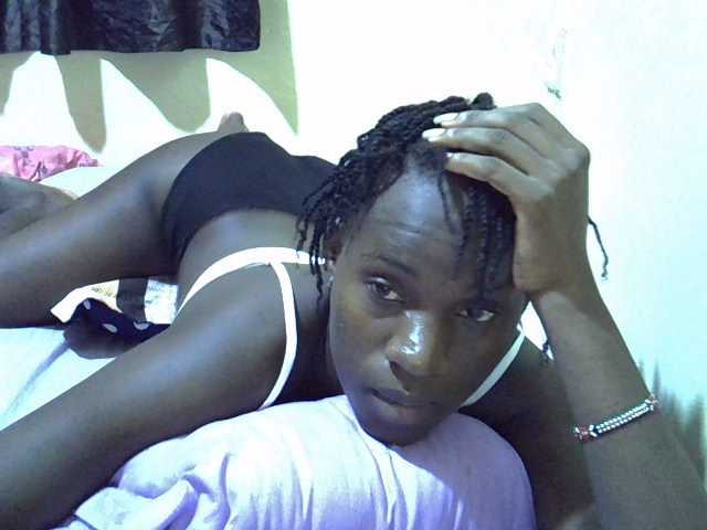 sexxy-maya1 live cam on BongaCams