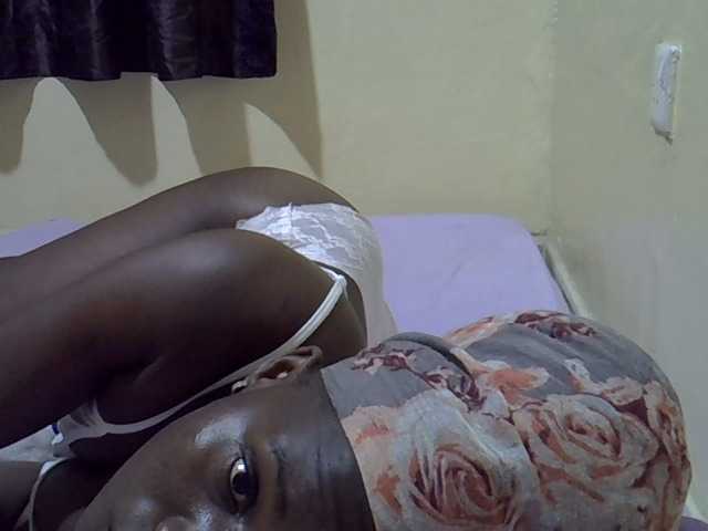 sexxy-maya1 live cam on BongaCams