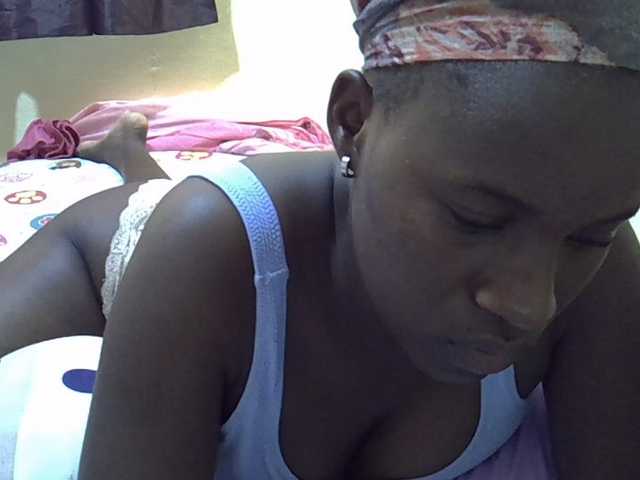 sexxy-maya1 live cam on BongaCams