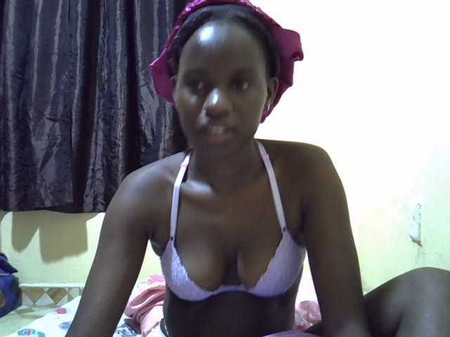sexxy-maya1 live cam on BongaCams