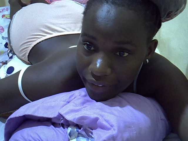 sexxy-maya1 live cam on BongaCams