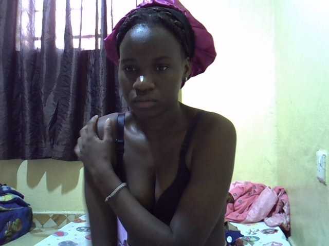 sexxy-maya1 live cam on BongaCams