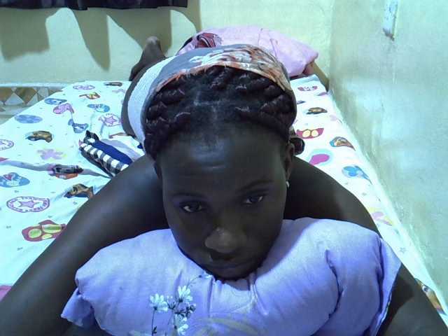 sexxy-maya1 live cam on BongaCams