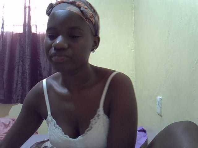sexxy-maya1 live cam on BongaCams