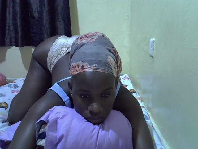 sexxy-maya1 live cam on BongaCams