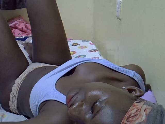 sexxy-maya1 live cam on BongaCams