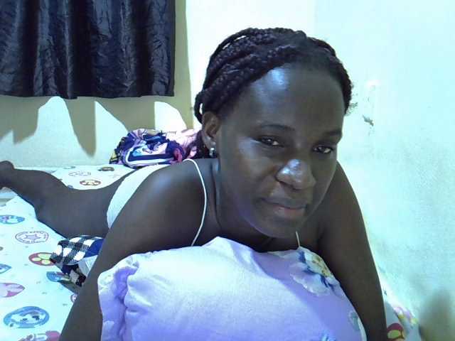 sexxy-maya1 live cam on BongaCams