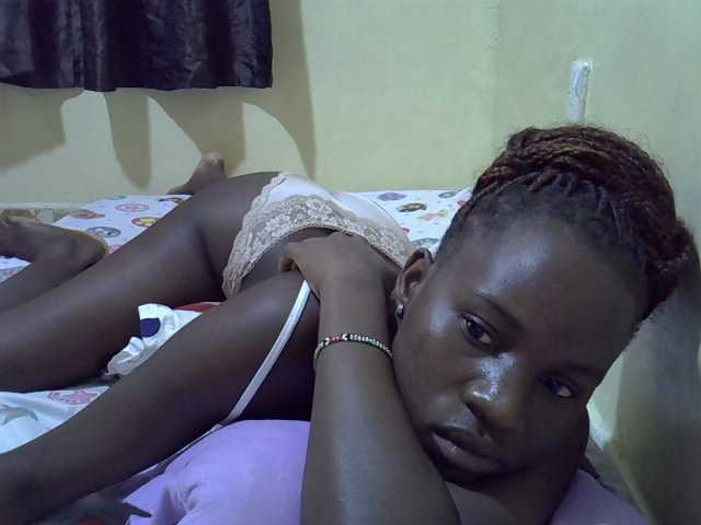 sexxy-maya1 live cam on BongaCams