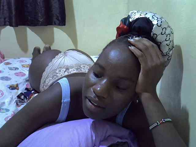 sexxy-maya1 webcam