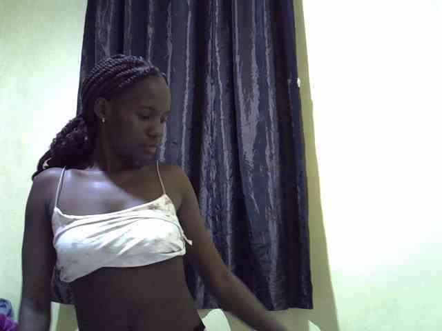 sexxy-maya1 webcam