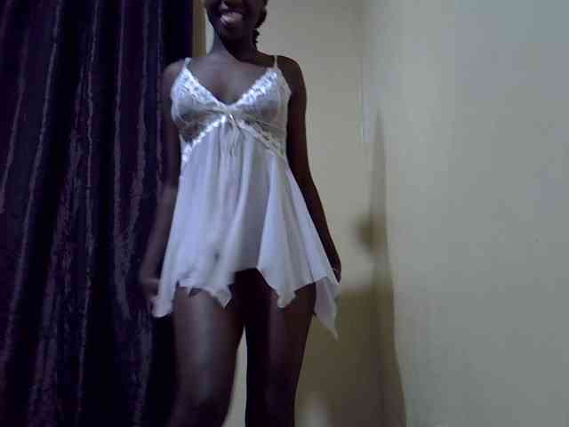 sexxy-maya1 webcam