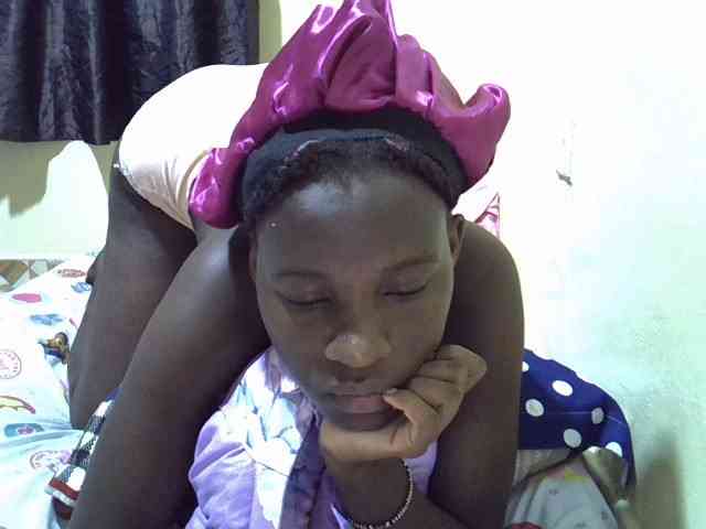 sexxy-maya1 webcam