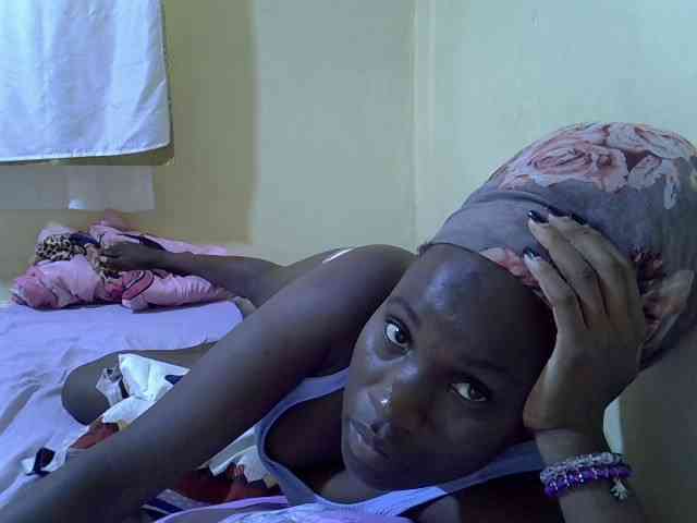 sexxy-maya1 webcam