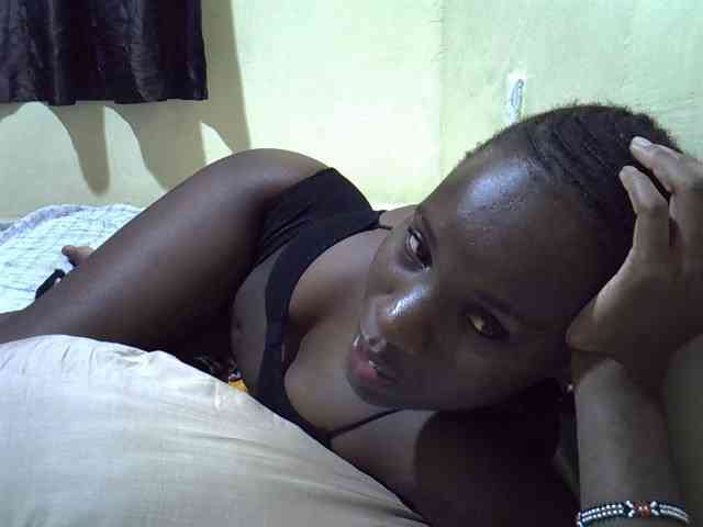 sexxy-maya1 webcam