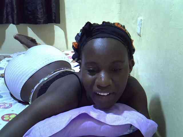sexxy-maya1 webcam