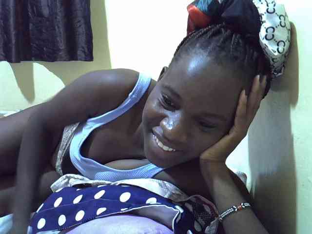 sexxy-maya1 webcam