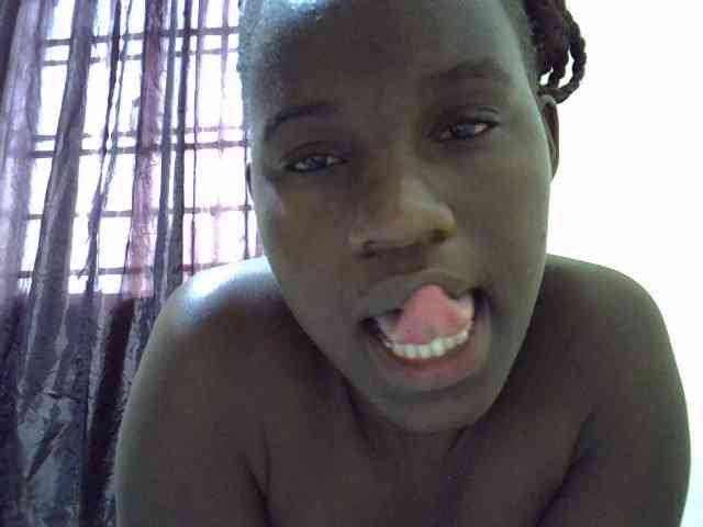 sexxy-maya1 webcam
