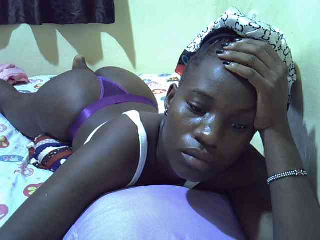 sexxy-maya1 webcam