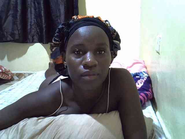 sexxy-maya1 webcam