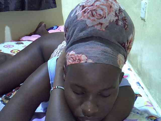 sexxy-maya1 webcam