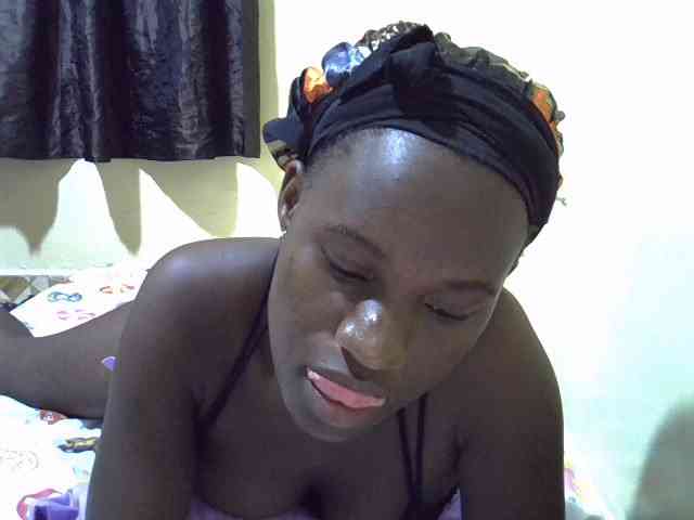sexxy-maya1 webcam