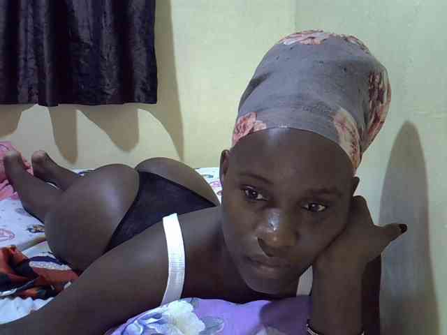 Model: sexxy-maya1