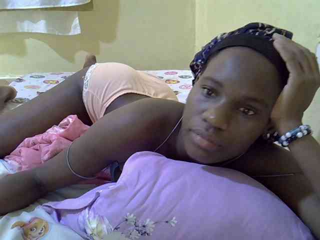 sexxy-maya1 webcam