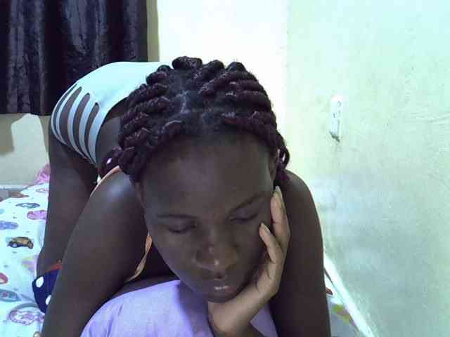 sexxy-maya1 webcam