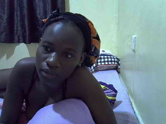 sexxy-maya1 webcam