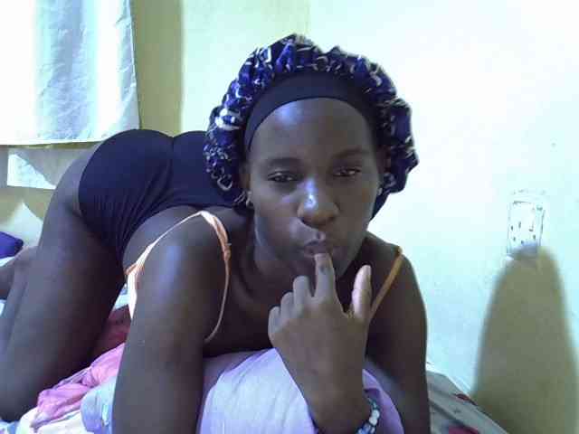 sexxy-maya1 webcam