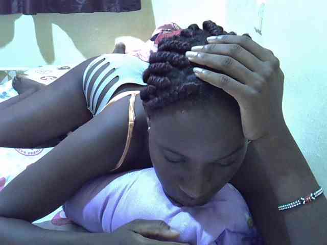 sexxy-maya1 webcam
