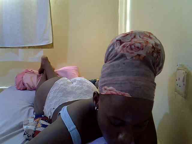 sexxy-maya1 webcam