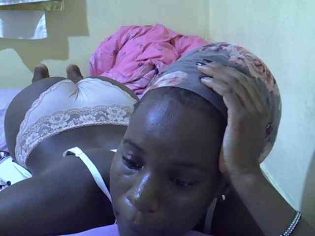sexxy-maya1 webcam
