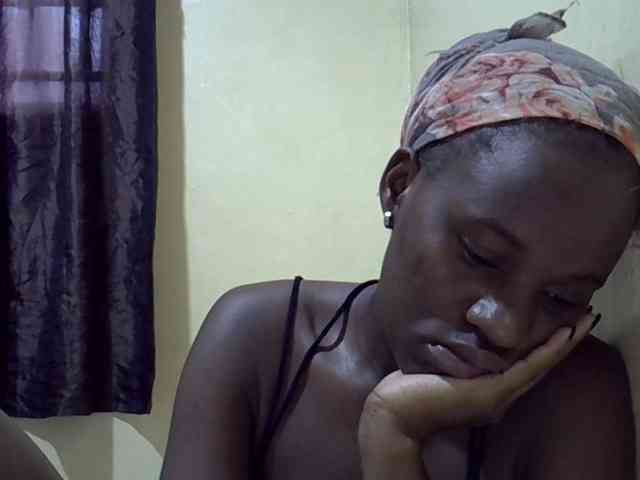 sexxy-maya1 webcam