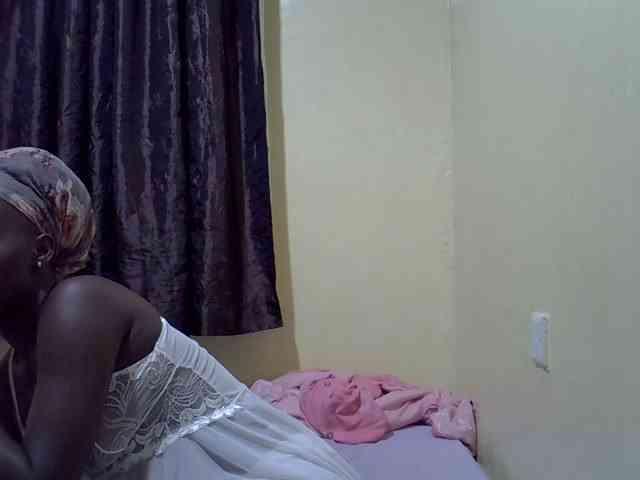 sexxy-maya1 webcam