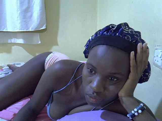 sexxy-maya1 webcam
