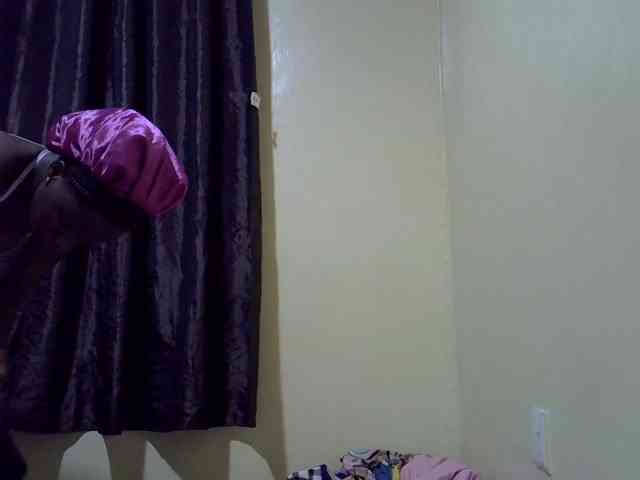 sexxy-maya1 webcam