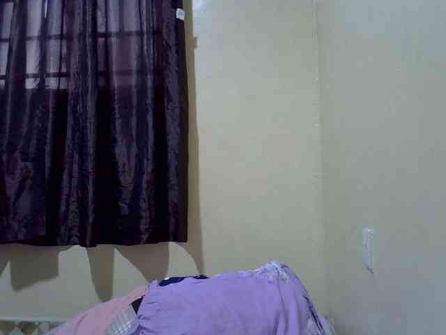 sexxy-maya1 webcam