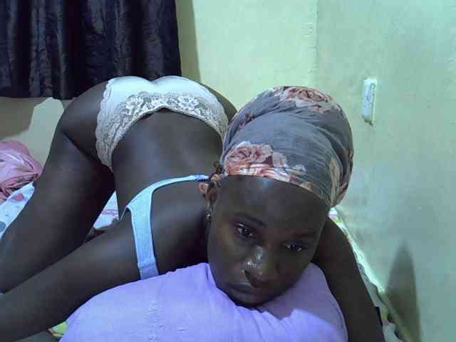 sexxy-maya1 webcam