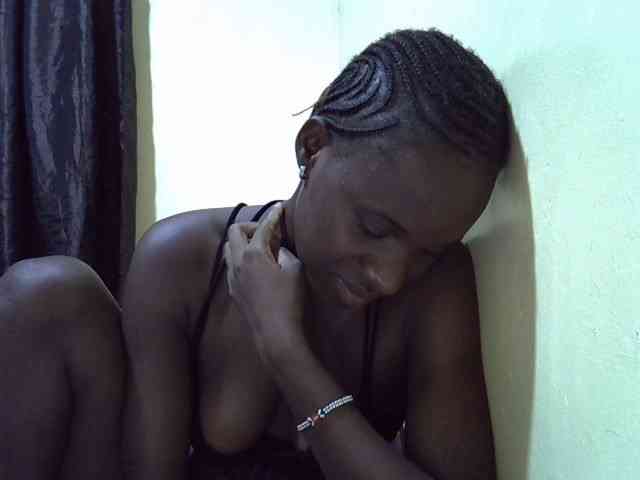sexxy-maya1 webcam