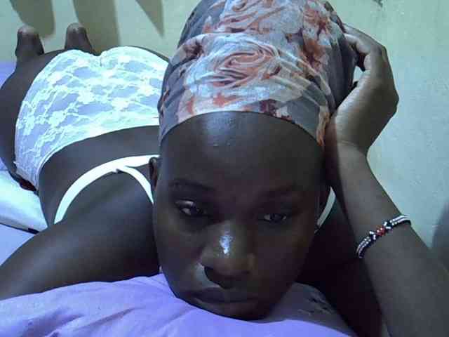 sexxy-maya1 webcam