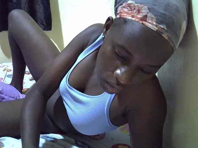 sexxy-maya1 webcam