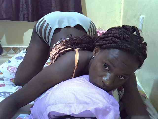 sexxy-maya1 webcam