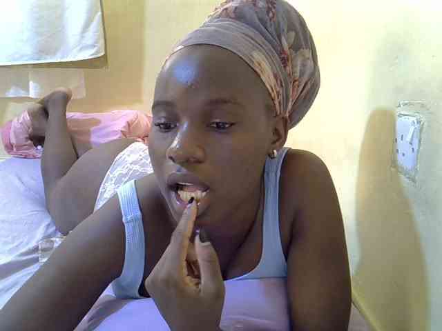 sexxy-maya1 webcam
