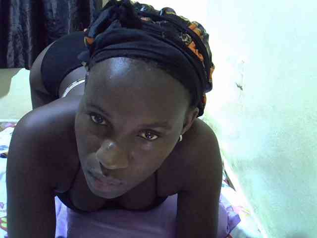 sexxy-maya1 webcam