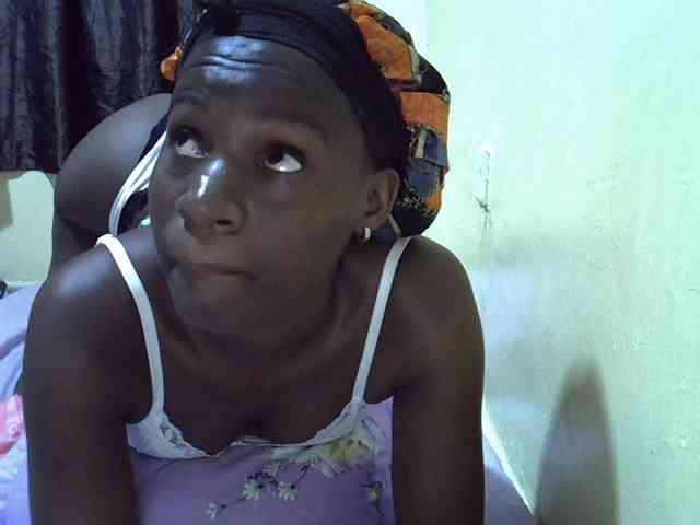 sexxy-maya1 webcam