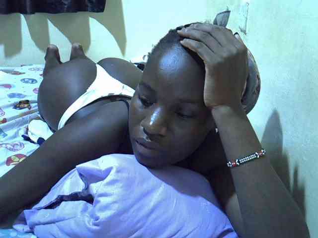 sexxy-maya1 webcam