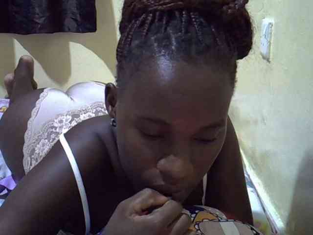 sexxy-maya1 webcam